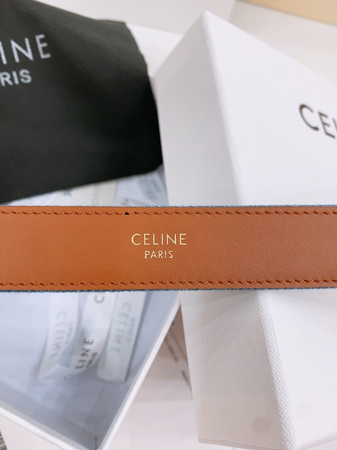CELINE 25S BELT TRIOMPHE TAURILLON 25MM IN BROWN CALFSKIN AND DENIM 558355